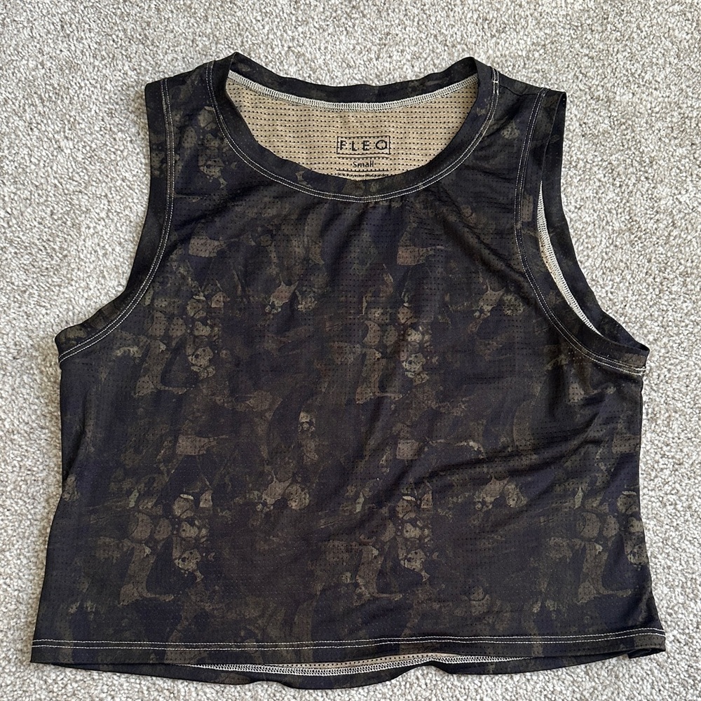 Fleo Muscle Tank